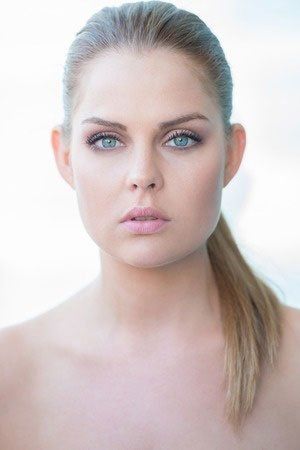 Straight, Sleek Hairstyle Ideas at Partners Hair & Beauty in Dundee